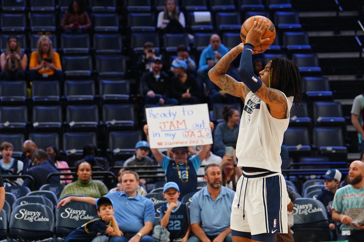 JaMorant's tweet photo. go jam out my guy 💙 https://t.co/eO1h7TiRZT