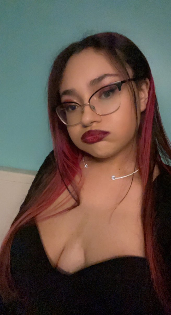 SULLIC0RE's tweet photo. slayed last yr idc ! https://t.co/8zILffNSwm