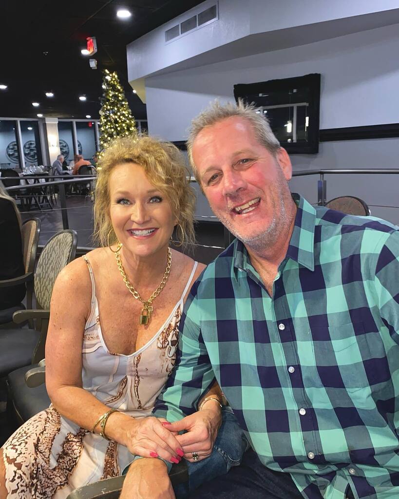 melmeyer2's tweet image. My forever New Year's Date…
I am forever grateful for another year with you. 2️⃣0️⃣2️⃣3️⃣

I love you, babe! instagr.am/p/Cm5ZUASO-Ae/