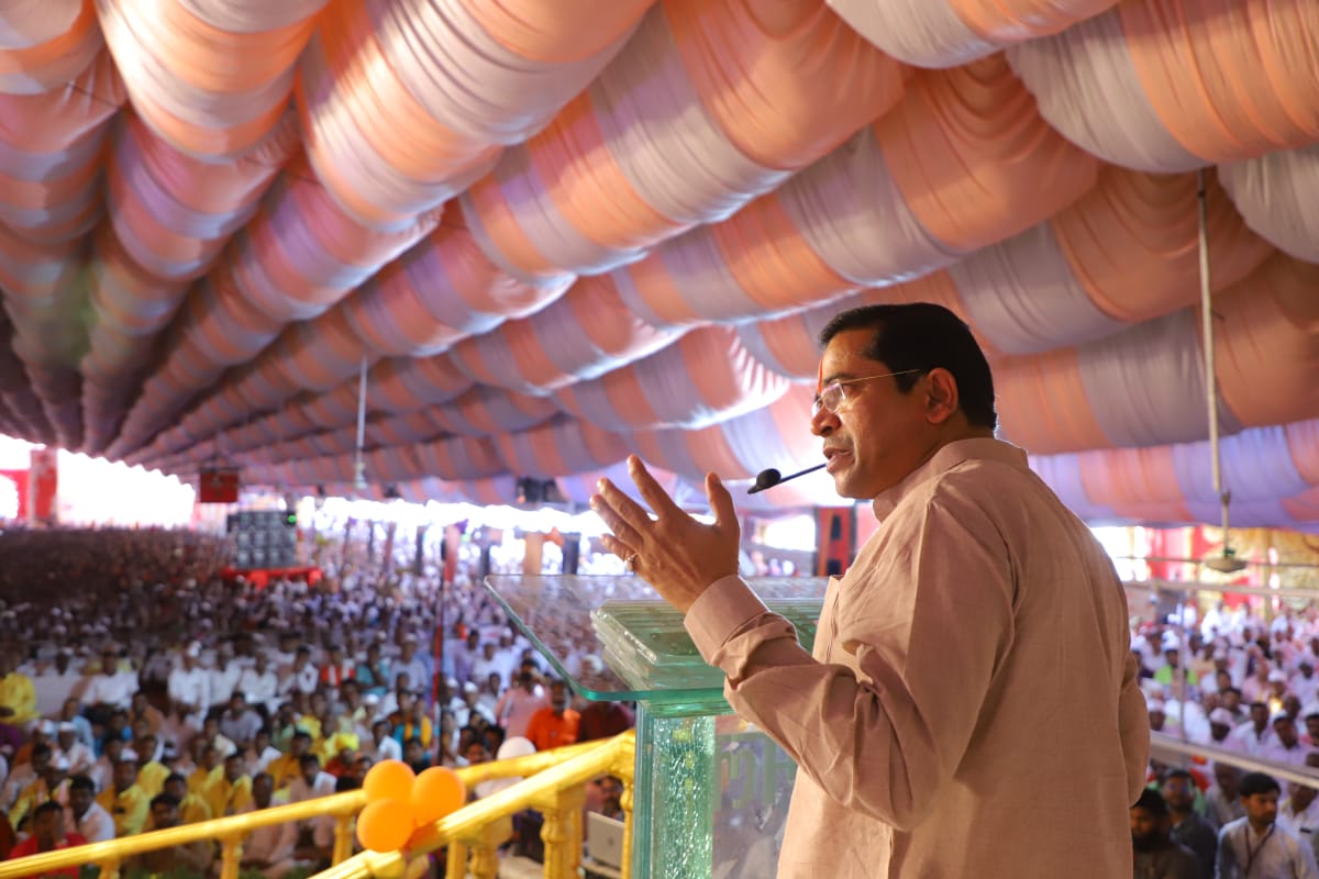 AbhiPawarBJP's tweet photo. श्री राधाकृष्ण सत्संग समिती, लातूरच्या वतीने आयोजित करण्यात आलेल्या श्रीमद्भागवत कथा ज्ञानयज्ञ सांगता कार्यक्रमास काल उपस्थित राहिलो. यानिमित्ताने प पू श्री विद्यानंदजी सागर महाराज यांच्या ओजस्वी वाणीतून श्रीमद्भागवत कथा ऐकण्याचे भाग्य लाभले. https://t.co/M7m0XqtLtH
