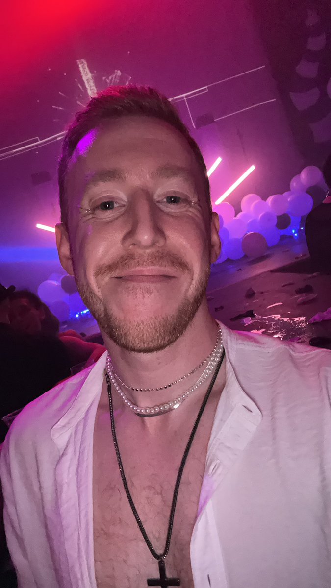 jaredvgoad's tweet image. Last night was a vibe #NYE