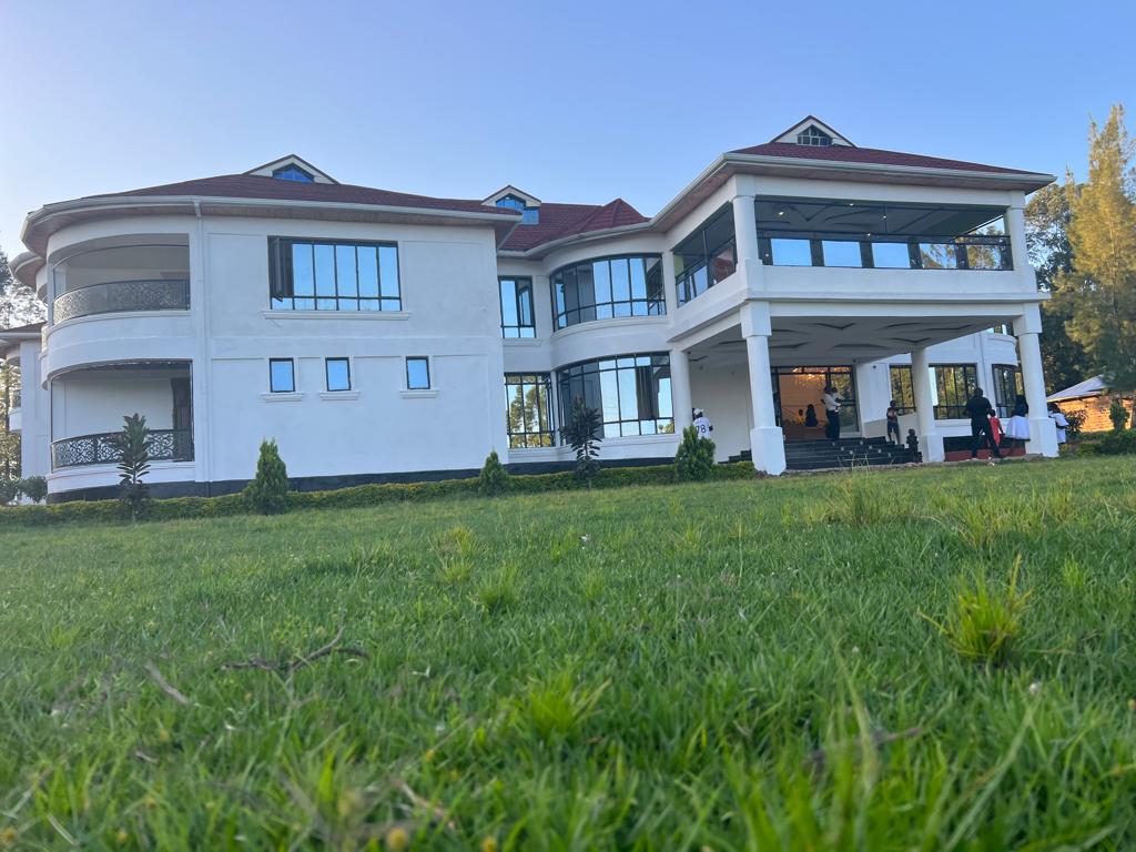 HonDorisMatere's tweet photo. Yesterday, at the House Warming Party of Hon. @Cleophasmalala's magnificent House. Very beautiful. PS Dr. @Bettymuganda17 was present. https://t.co/GXeY7c3uLZ