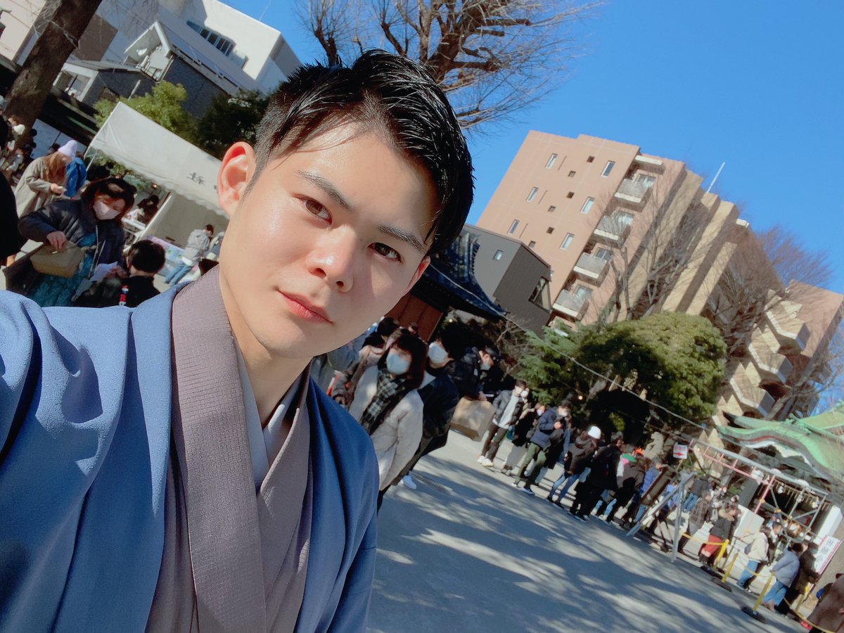 724Sioya's tweet photo. 明けましておめでとう御座います。

昨年は3月のリサイタルから駆け抜けました。
本年も貴重な舞台に立たせていただける様に精進致します。 https://t.co/adpo0UzMGl