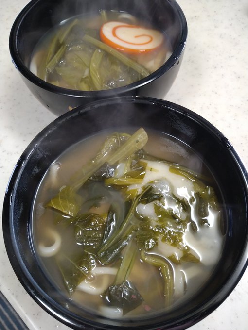 雑煮の残り汁でうどん。(゜д゜)ウマー 