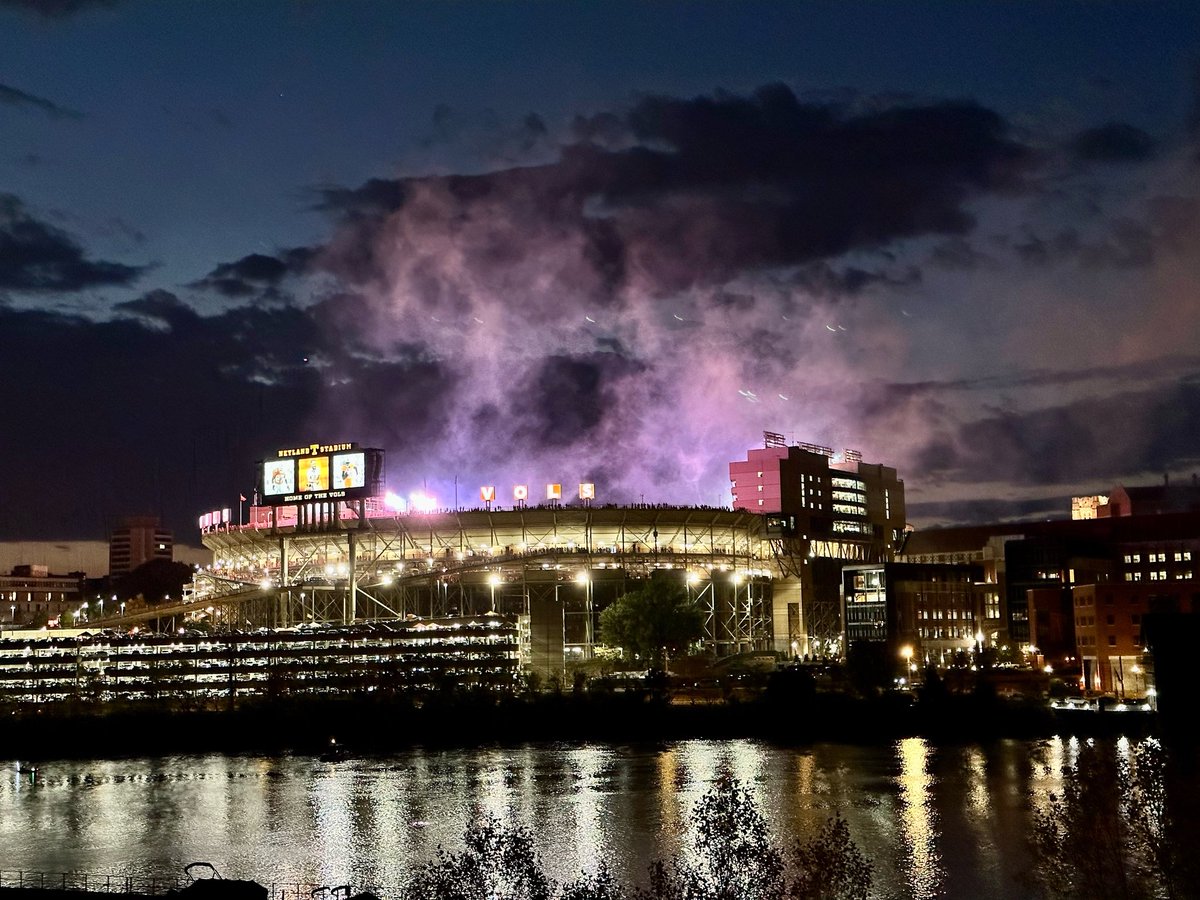 LegendsCigarCo's tweet image. #VolNation has THE most elite fanbase in CFB.

- Sold out the Akron game.
- Checkered Neyland for Florida.
- 125+ dB against Bama.
- Took over Death Valley against LSU
- Doubled up on Clemson at the Orange Bowl.

Home or Away, doesn't matter.

Just plain #ELITE. Period.

🍊🔥💪🏼