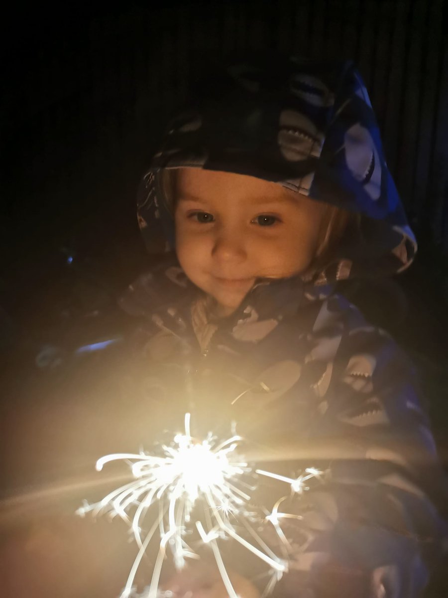 Magda95618244's tweet photo. @stukeleymeadows Happy New Year https://t.co/PQPTdp1Hns