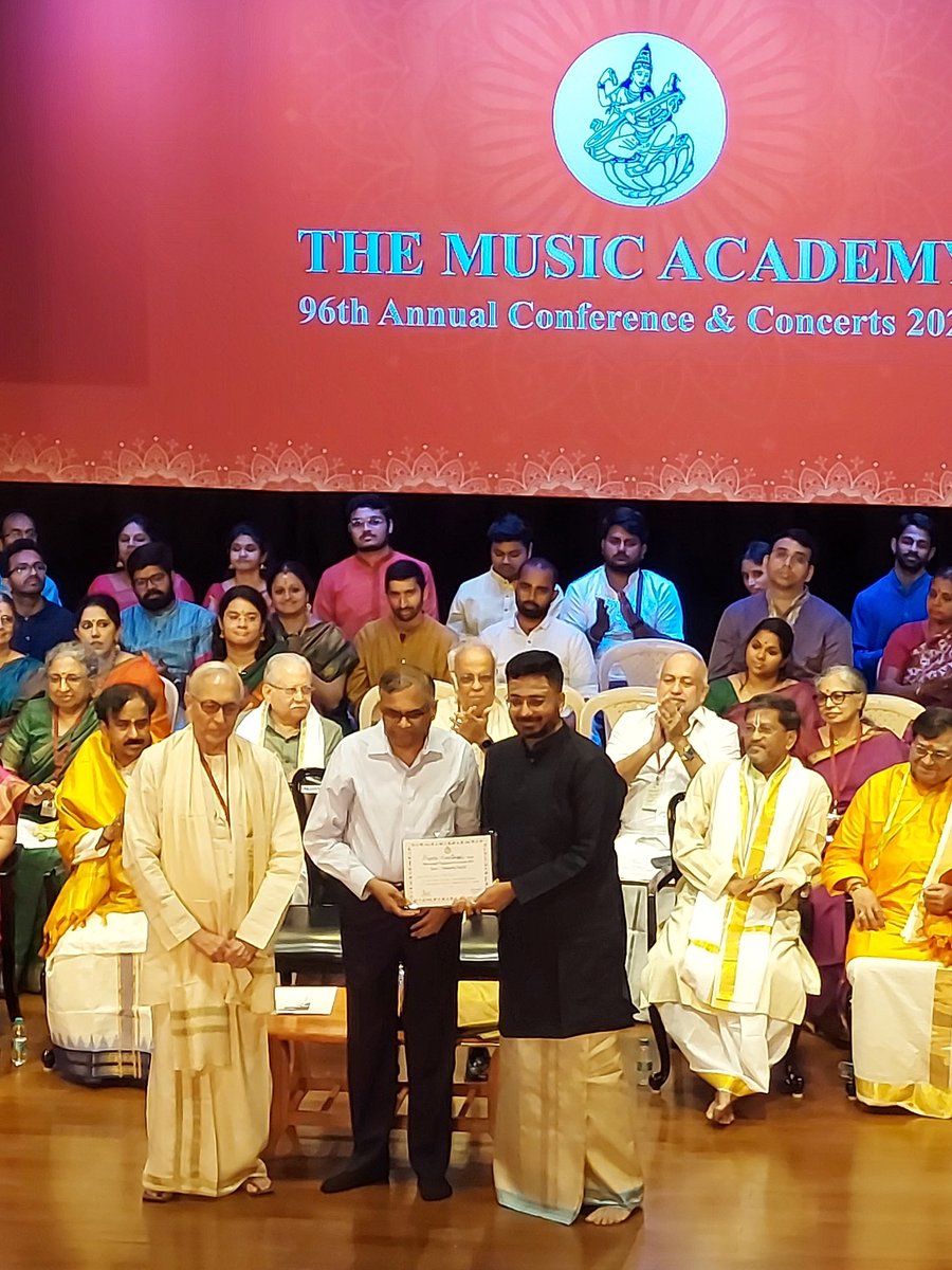 Bharat Sundar 💙 tweet media