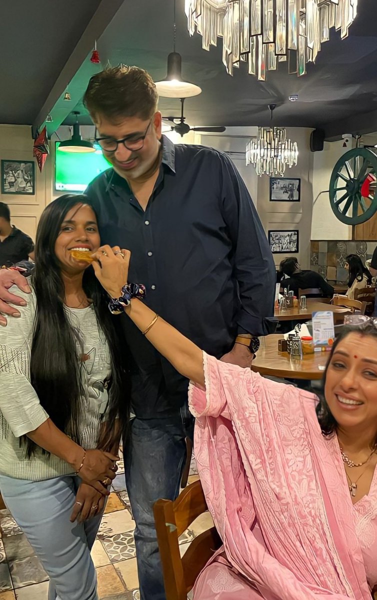 deepikakumawat6's tweet photo. #Rupaliganguly
Pure soul,divine beauty
who finds her happiness by making others happy
@AshwinKVerma
I have never met a person as kind,humble&amp;down-to-earth as u,U r the best role model whom i adorble&amp;respect
#ashrup
Thank u meri life ko jalebi jaise hi Mithas dene ke liy
#Anupamaa https://t.co/Kn35A3O1Yj