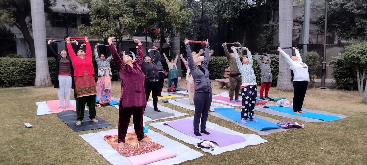 Dillikiyogshala's tweet photo. "दिल्ली की योगशाला"- M2k Pitampura,दिल्ली l
#DilliKiYogshala
#दिल्लीकीयोगशाला 
#Yoga https://t.co/G1Ch8IhsE8
