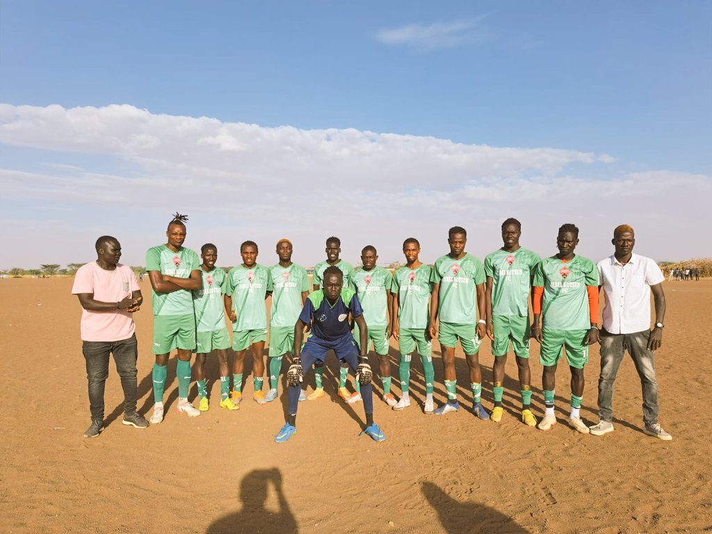 AminBolis1's tweet photo. This game yesterday was worth watching at Kakuma Camp.
Sport is a vital tool for social cohesion especially for refugees youths since this help them to coexist and also to heal-up from the trauma experience they had undergone.
#SportForProtection https://t.co/R48CfFnNBw