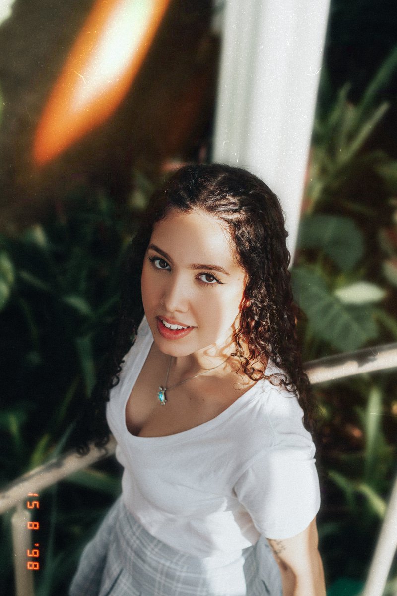ryanpilato1's tweet photo. MANO, SEIS TEM NOÇÃO QUE ESSA MINA AQUI ME CHAMA DE AMOR E É MINHA NAMORADA????????? PORRA ISSO É MUITO FODA https://t.co/Uj35S7c8Nd