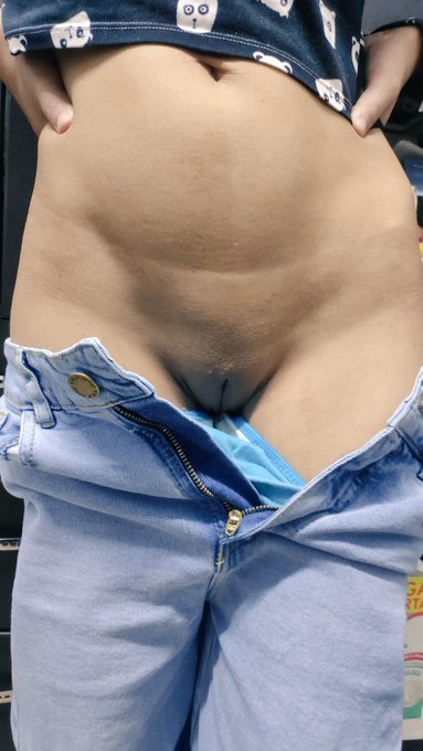 Dia 1 🤭 empezando renovada, y como siempre mostr&aacute;ndome como me gusta uwu. Dejen su rt si creen que parezco<a href="/tag/latina"class="tags"><span>#latina</span></a><a href="/tag/asshole"class="tags"><span>#asshole</span></a><a href="/tag/modelo"class="tags"><span>#modelo</span></a><a href="/tag/peruana"class="tags"><span>#peruana</span></a><a href="/tag/culo"class="tags"><span>#culo</span></a><a href="/tag/sexo"class="tags"><span>#sexo</span></a>