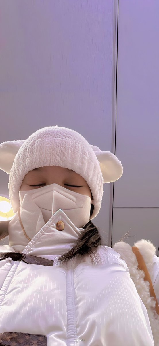 nyncutie's tweet photo. 🐰 230101 Nayeon bbl post
— extended wallpaper/lockscreen HD 

#NAYEON #나연 #TWICE https://t.co/EARoyIxRVc