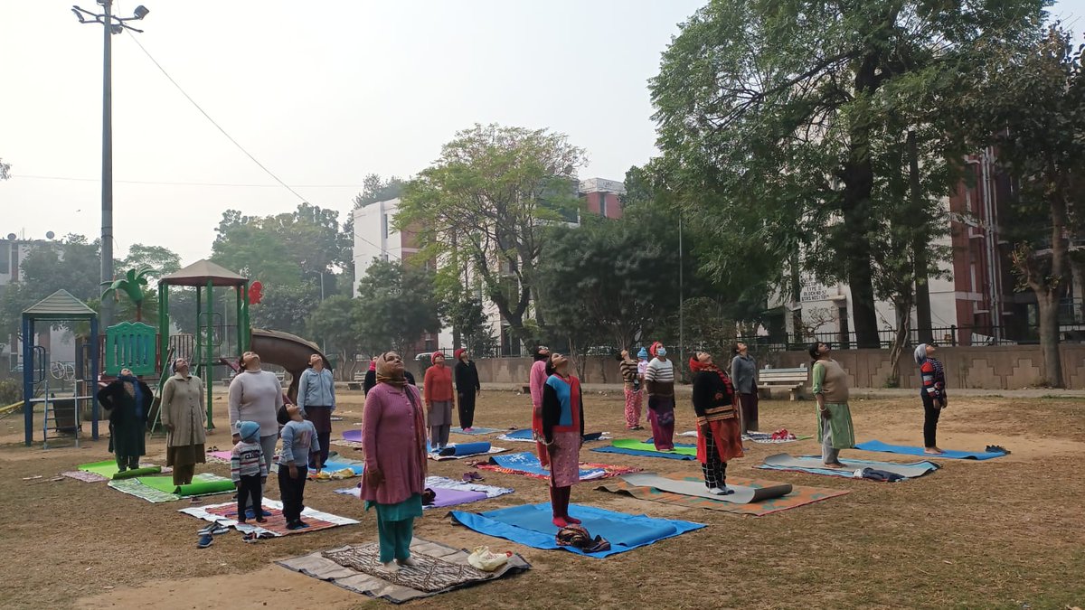 Dillikiyogshala's tweet photo. "दिल्ली की योगशाला"- पुष्प विहार सेक्टर वन, दिल्ली।
#DilliKiYogshala
#दिल्लीकीयोगशाला 
#Yoga https://t.co/iI0Mw26Zmg