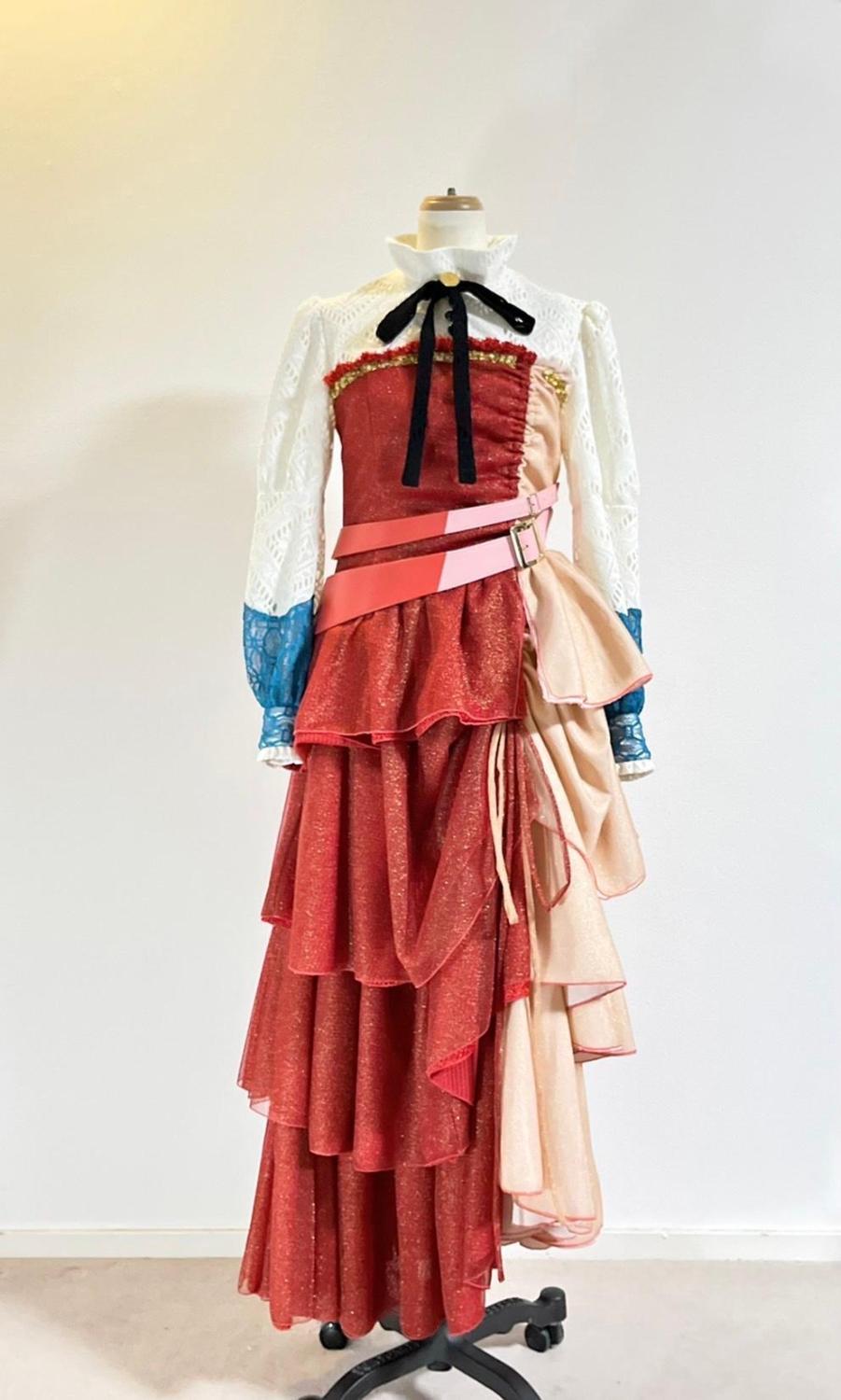 乃木坂紅白衣装風ドレス