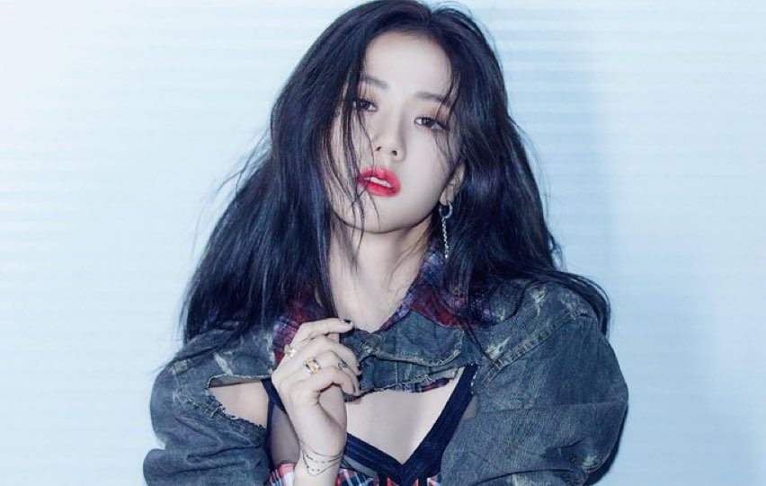 YG คอนเฟิร์ม 

- โซโล่ของจีซูจะปล่อยในปีนี้ 
- จีซูเริ่มทำอัลบั้มตั้งแต่ปีที่แล้ว แม้จะมีเวิร์ลทัวร์แต่ก็ยังแบ่งเวลามาทำอยู่ตลอด
- ถ่ายรูปแจ็คเก็ตอัลบั้มเสร็จสิ้นเป็นที่เรียบร้อยแล้ว

กรี๊ดดดดดดดดดดดด คอนเฟิร์มออฟฟิเชี่ยลจากค่ายค่า!🔥😭

#JISOO #BLACKPINK <a href="/BLACKPINK/">BLACKPINKOFFICIAL</a>