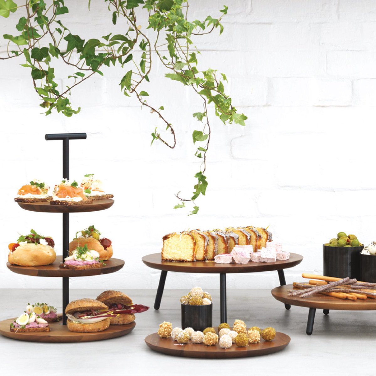 RestofairRAK's tweet image. Whether its croissants in the morning, a sandwich buffet lunch or cakes for afternoon tea, food stands are the perfect display solution. 

#foodpresentation #craster #buffetsolutions #foodpresentation #restofair #restofairrak #hospitality #horeca #tableware
 
@Craster_London