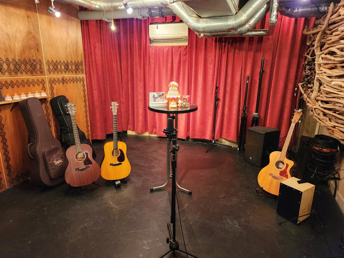 ikemens_yohei's tweet image. 15時から、年のはじめ配信ライブ！！
ゲストは東松島と女川の雄！　#monmon　さん！
ギター並ぶとかっこいい！ふふふ！！
ぜひご覧ください！お楽しみに😊！