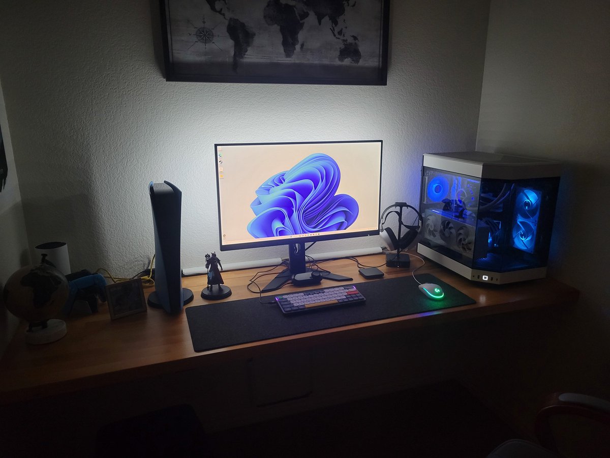 CPreczewski's tweet photo. Up and Running. A few more things to optimize, but time to have fun and game!
Protective plastic is off! Time to get it on!
Thanks Again to everyone who helped guide me along the way. Kick ass community.👍
#PCGaming #PCGamer #MyFirstBuild https://t.co/VtgK2tN3P6