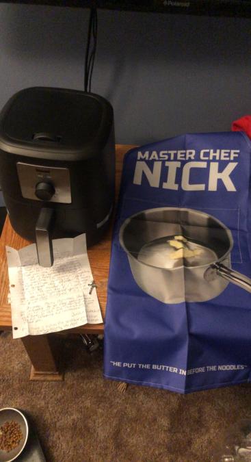 NickNotNich's tweet photo. Did my first Secret Santa!! My oven broke today and @crafterbird2_ just happen to get me an air fryer. He also got me the perfect apron and Jesus necklace piece blessed by the pope! https://t.co/gRucYFcvO1