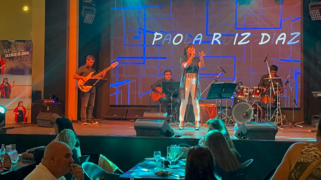 PAORUIZDIAZ16's tweet photo. Viernes 30/12.. CASINO CLUB.. @CasinoClub_SA Sta Rosa La Pampa.. Presentación del Disco Silencio de amor y Festejo de 38 años en la Música!! https://t.co/QvVfjfnoxx