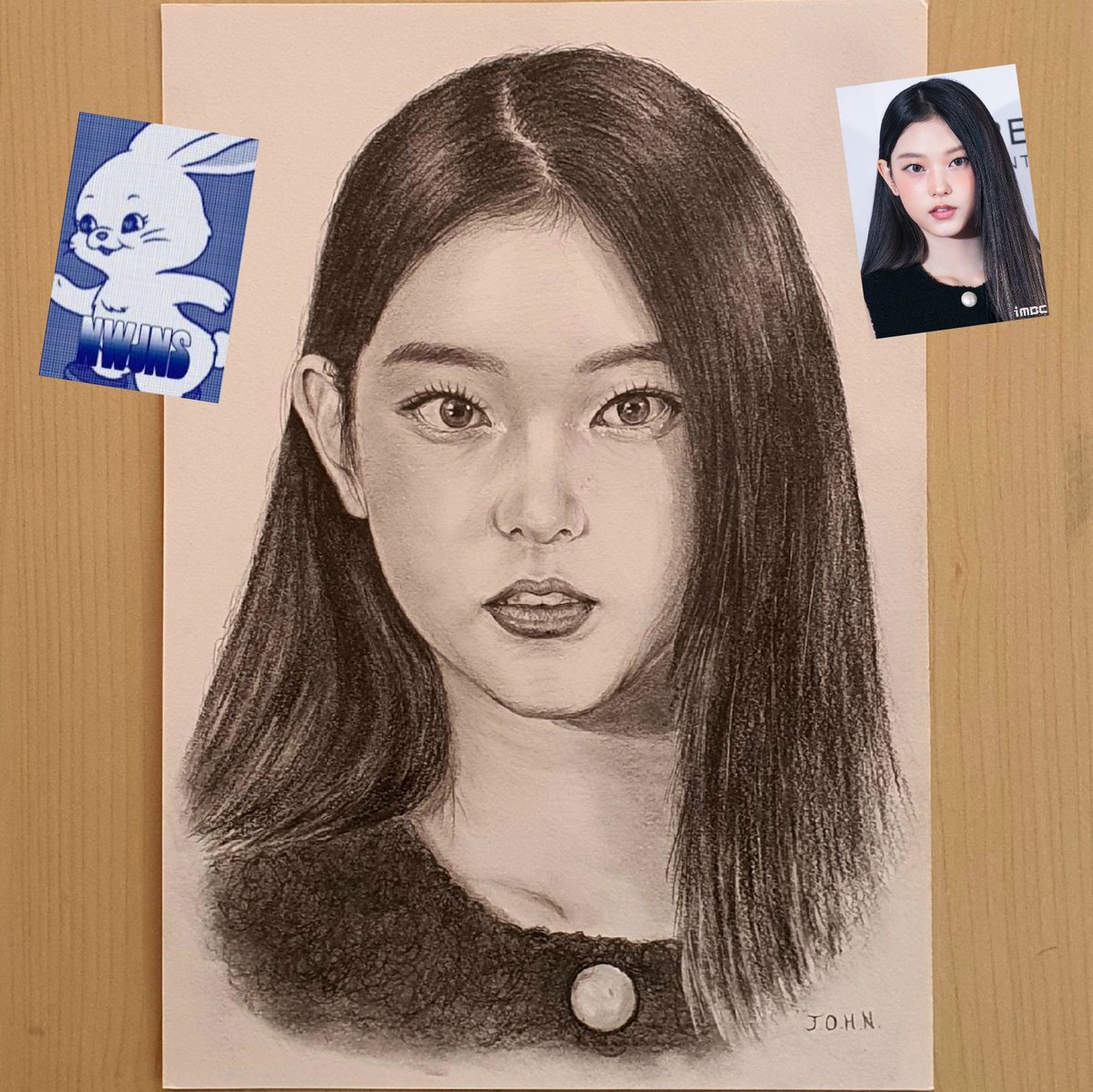 JOHNs_Favorite's tweet photo. 뉴진스 해린을 그려봅시다✍️
Let's Draw NewJeans HAERIN✍️
#NewJeans #뉴진스 
#HAERIN #해린 https://t.co/shpLfY4CQY