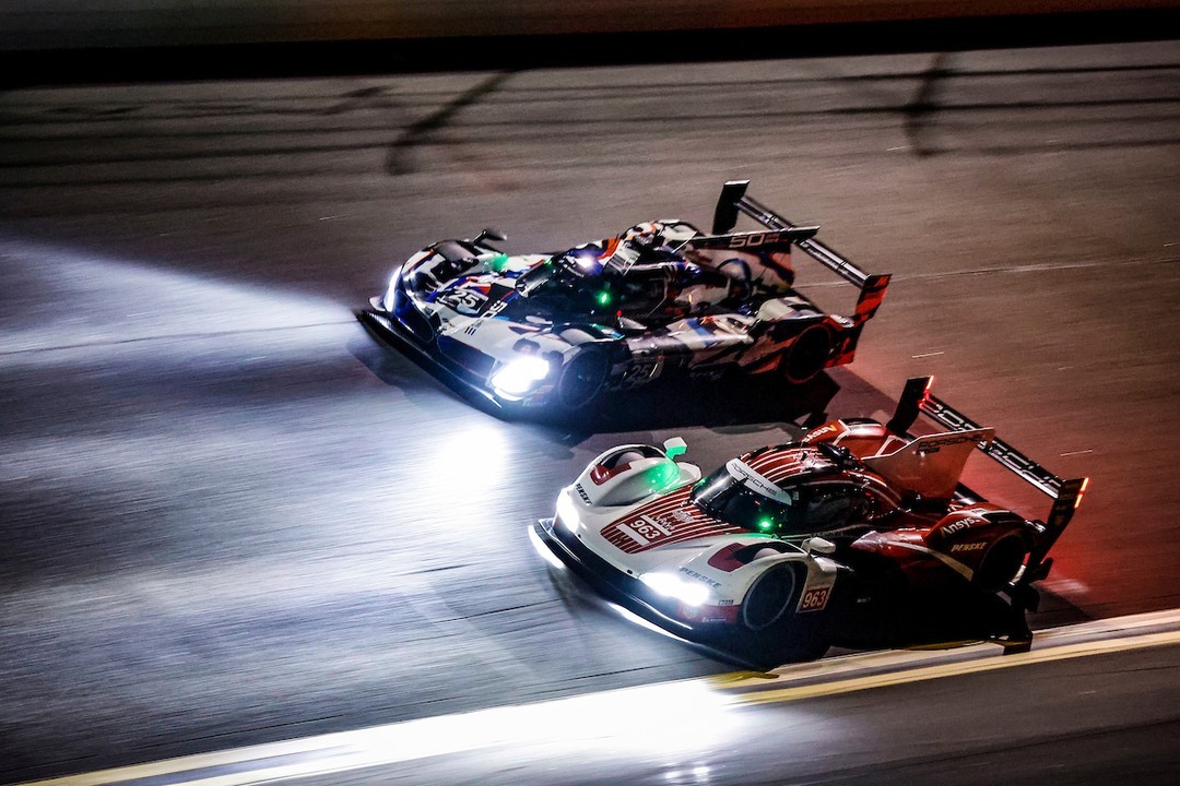 IMSA's tweet photo. High banks, high beams, high speed! The ROLEX 24 At DAYTONA is just 26 days away. #IMSA | #Rolex24 https://t.co/AQmqz3POsI