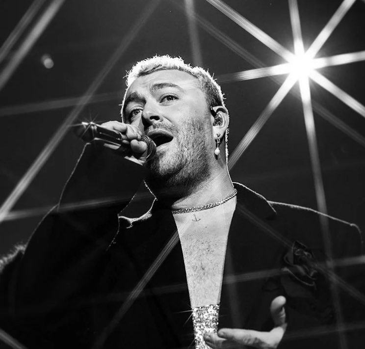 SmithCharts's tweet photo. Sam Smith was unfortunately not included in Rolling Stone's list of greatest singers of all time. https://t.co/5eznF0G7V8