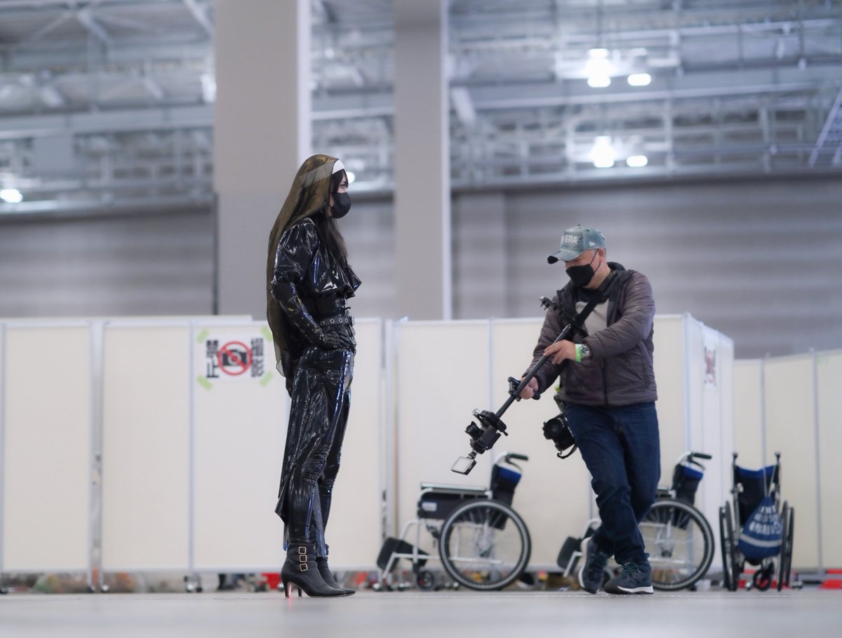 huskymoto's tweet photo. コミケ2日目東7ホール
BTSお写真頂きましたよ📸
#glidecam
#C101コスプレ https://t.co/AChw9i1Hsc