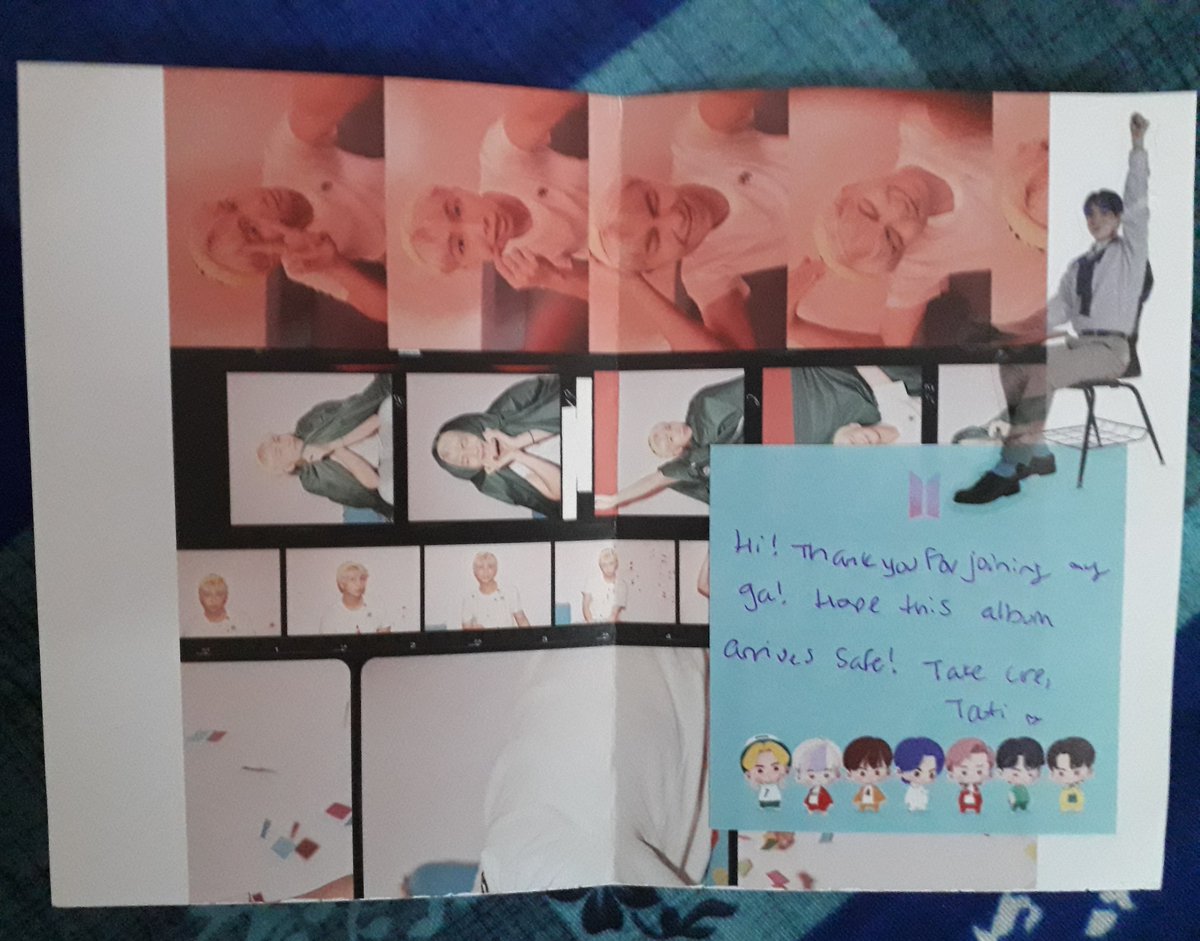 MochiTan01763's tweet photo. @snowflowergifts @tatiproofs
Your gift has been arrived safely... I received this very morning 😭😭😭😭 I'm sooooo happppyyyy righttt nowwww... my new year started with your loveee.. thanks for you letter🥺🥺😘😘... I pulled #Jimin of #BTS @BTS_twt #Proof #myproof https://t.co/dbUXAJVoo3