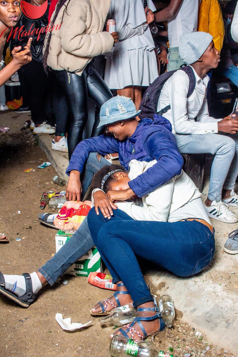 AdvoBarryRoux's tweet photo. Alcohol will be the end of us https://t.co/BDlMnyBki3