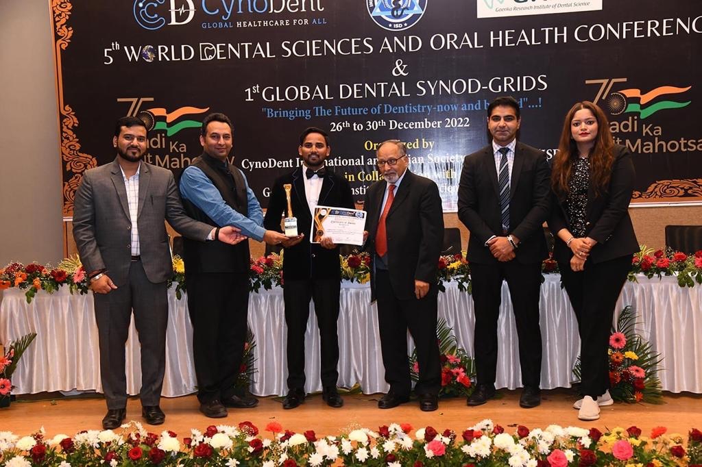 BhabhaUniversty's tweet photo. Congratulations to Noman Shaikh intern Bhabha college of Dental Science, Bhabha University, Bhopal for getting the best community service award in 5th world science and oral health conference Ahmedabad.
#bhabhauniversity #BCDS #awards #bestcommunityserviceaward #worldscience https://t.co/oxyF2MgfnN