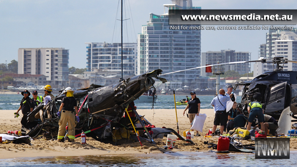 NewsMediaNetAU's tweet photo. Three feared dead after two helicopters crashed on the Gold Coast in QLD Australia near Sea World. #helicoptercrash https://t.co/vm77Gb4FY8
