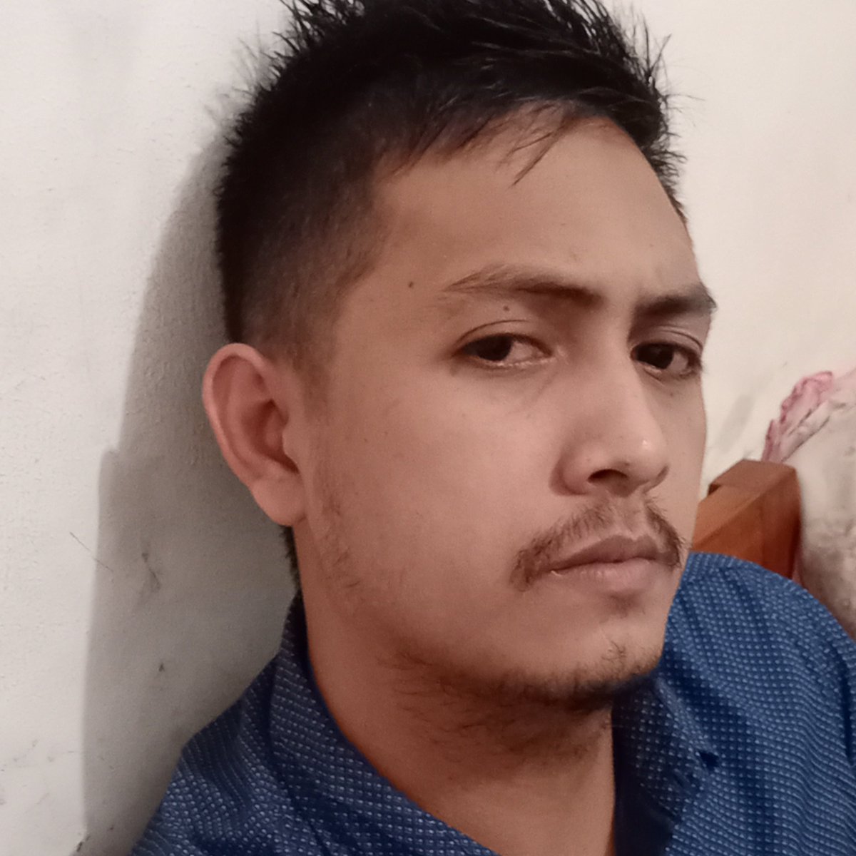 axezey23's tweet photo. #NewProfilePic https://t.co/E4xRAAEDFW