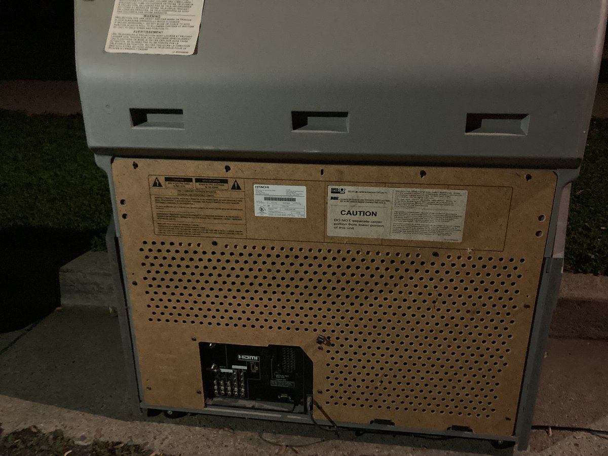 chadaustin's tweet photo. 51” Hitachi projection CRT on the curb. 250 pounds. Wish I had room! https://t.co/DZTvjNZzTK