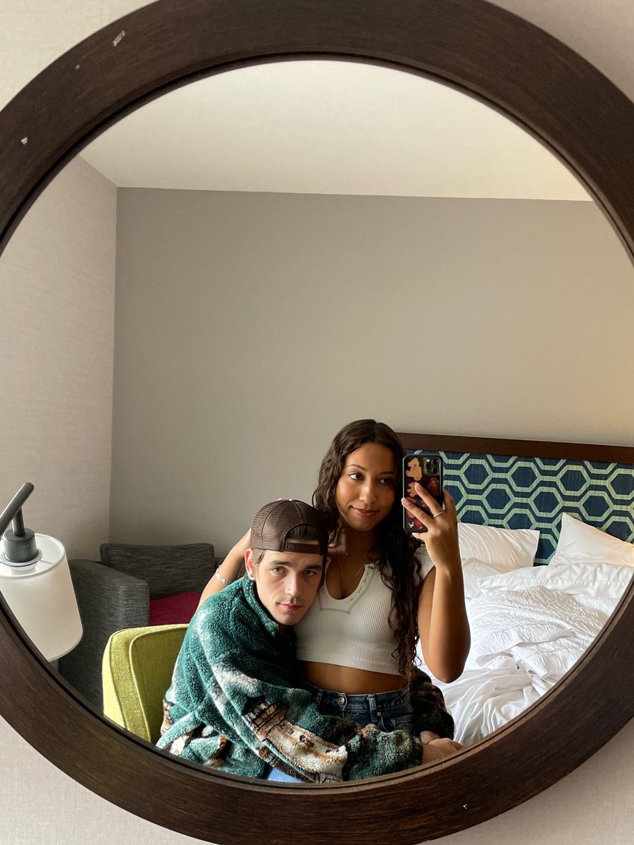geckbro's tweet photo. 2022 with her https://t.co/glcCDo8WI7