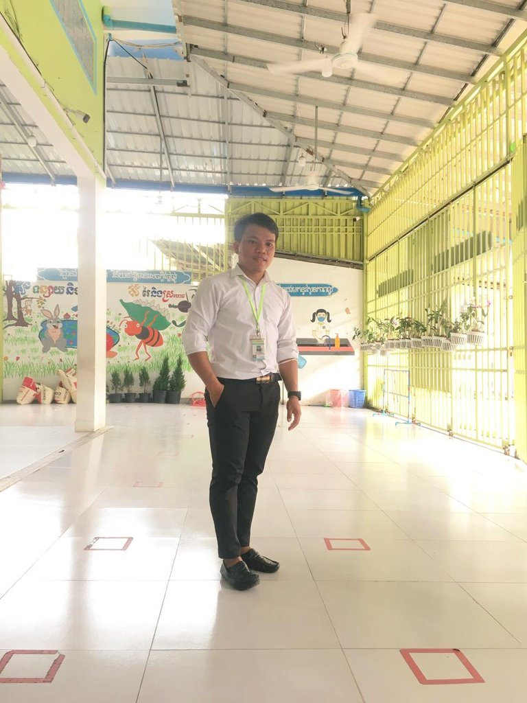 SenghomNy's tweet photo. ថ្ងៃបើកបវេសនកាលឆ្នាំសិក្សាថ្មី២០២២-២០២៣

០២ មករា ២០២៤❤️🇰🇭🇰🇭💐💐 https://t.co/TtJCQFFxhl