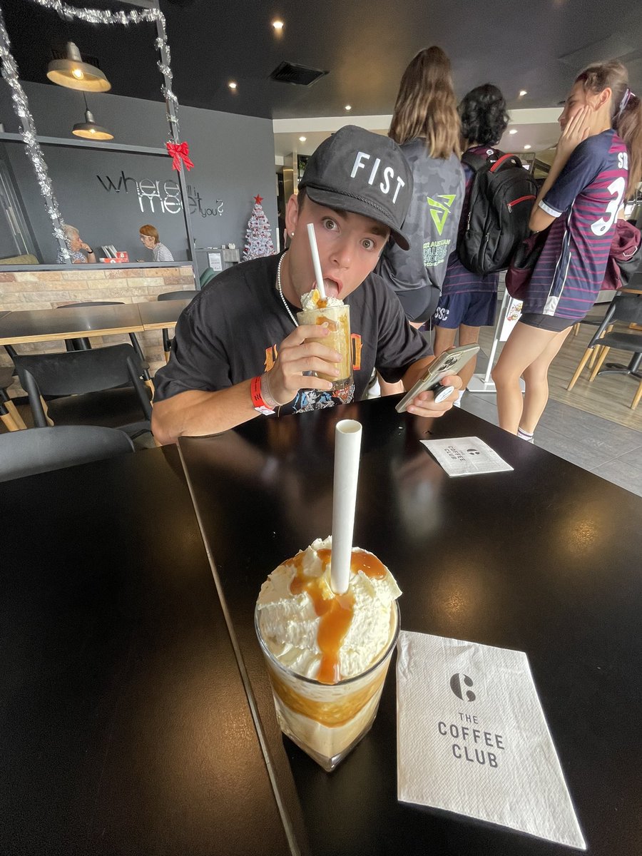 Brandon Loupos tweet media