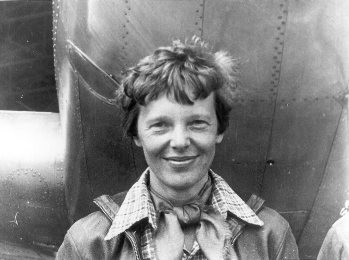 5 Jan 1939: Amelia #Earhart is declared #dead in absentia after disappearing on July 2, 1937 at the age of 39 while attempting to make a flight around the globe. #history #OTD #ad amzn.to/390gods bit.ly/3rdxeQQ