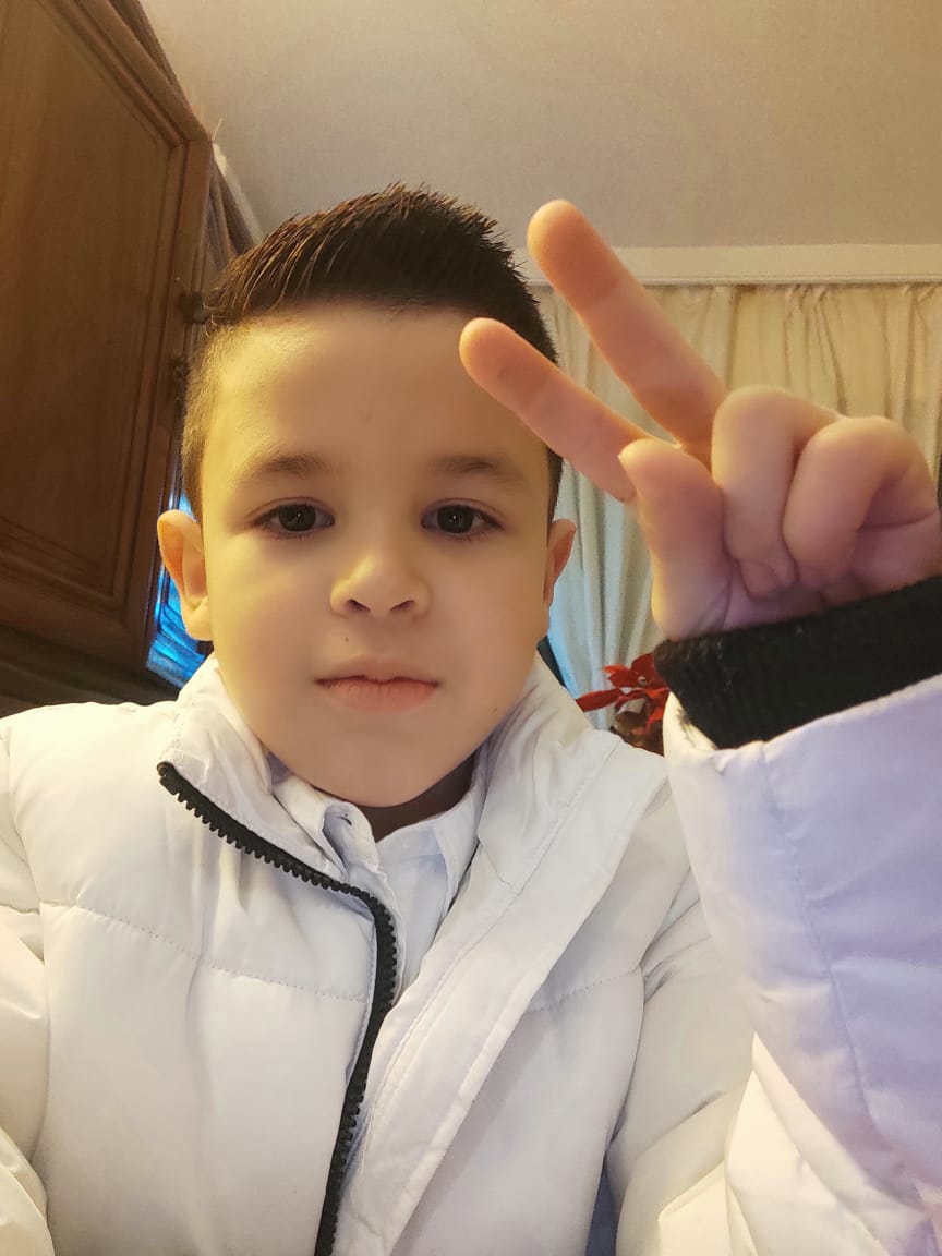 jeff110182's tweet photo. Mis bujías los adoro hijos.. https://t.co/N3GxwvHBxS