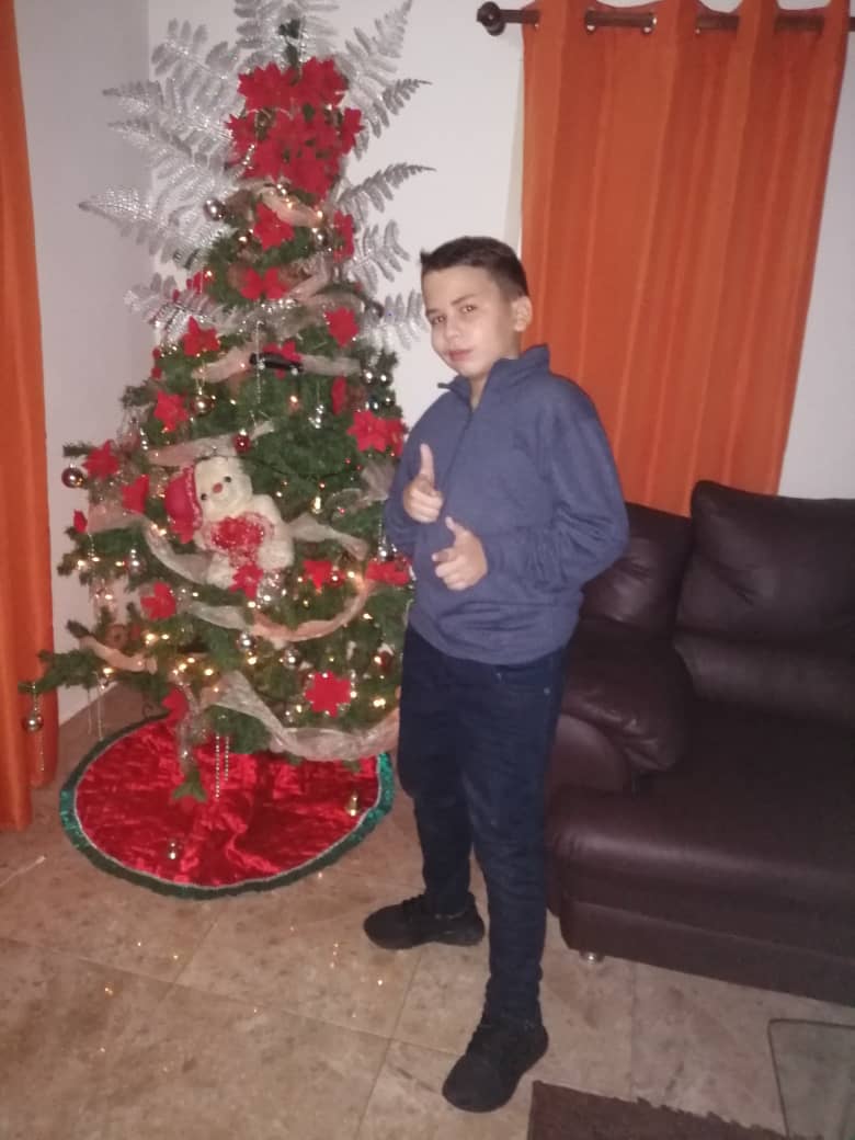 jeff110182's tweet photo. Mis bujías los adoro hijos.. https://t.co/N3GxwvHBxS