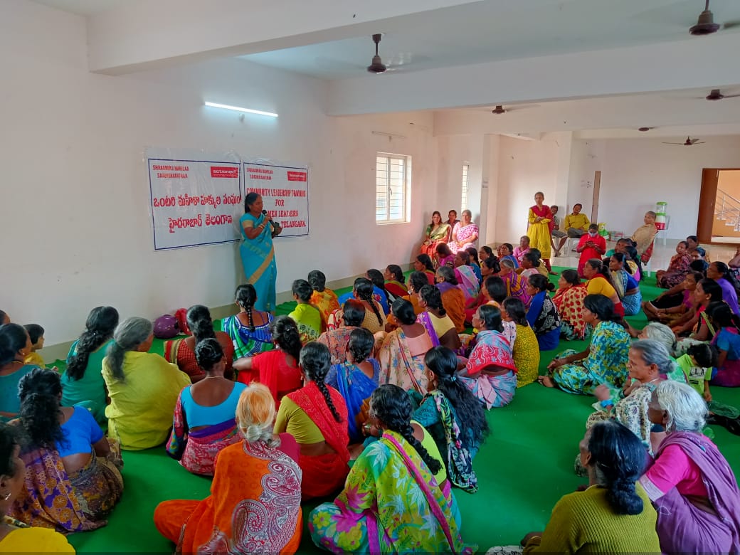 ActionAidIndia's tweet photo. More than 100 single women dependent on the informal economy in Secunderabad, Telangana, participated in a leadership training organised by us. The training focused on their rights & entitlements as workers & the need to strengthen single women's collectives. #ActWithHer https://t.co/yARERnPxol