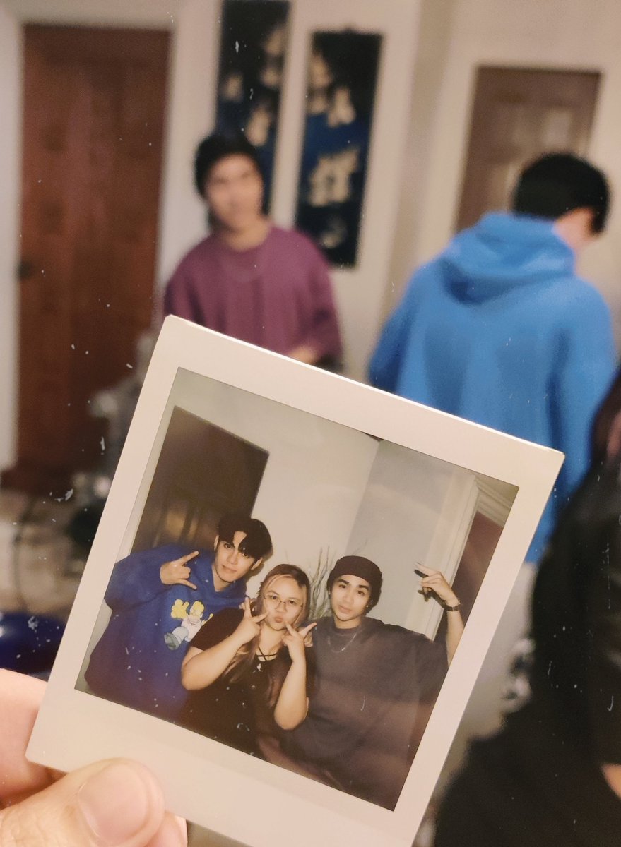 captainrosyy's tweet photo. Se-Eon ❤️❤️❤️
Finally nagkita din ulit!
Si kuya josh muntik na ako di makilala sa sobrang tagal na di nagkita 😂
"Si rose na ba to?"

Wala parin nagbago 💕💕 Happy New year!!!!! 
#SB19_STELL #SB19_JOSH https://t.co/mEJIuGmms6