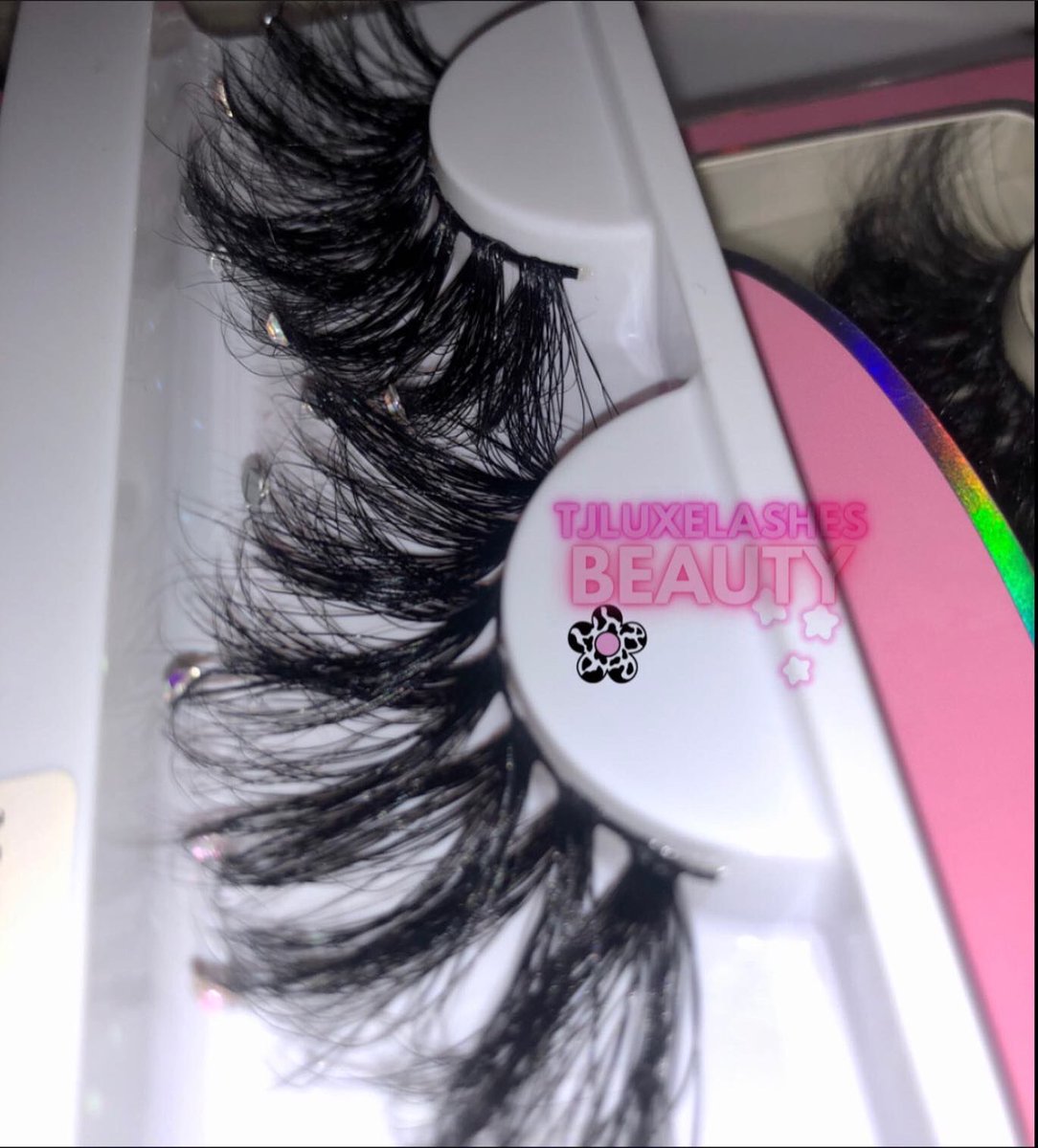 tjluxelashes's tweet photo. Shop “Jewels” lash style ✨

https://t.co/CxOROJuCH3 https://t.co/ET9bMnqDEa