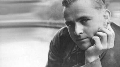 »Nicht: es muss sich etwas ändern, sondern: ich muss etwas tun.«

Willi Graf, Mitglied der Weißen Rose, geboren am 2. Januar 1918.