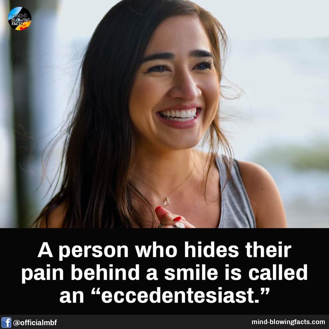 Don't be an eccedentesiast in 2023, reach out and talk to someone.
If you know someone struggling and in need of support, One way to access help is by booking an appointment with a counselor through the MedSearch Zambia app.  #mentalhealthmatters #counseling #support
