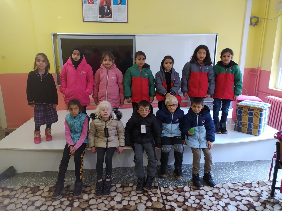 #kontr #kontrolmatik #smrtg
🤗 Arkadaşlar Bitlis e yaptığımız yardımlar sahiplerine ulaştı. Hepinize çok teşekkür ederim. Toplam 44 kişiye yardım gitti. Hepsi melek gibi. 3 u görme engelli. O kadar çok mutlu olmuşlar ki. Allah hepinizden razı olsun.