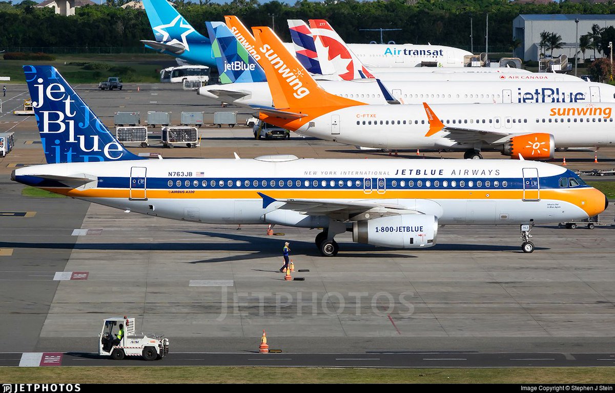 JetBlue’s ‘retro’ jet A320 in Punta Cana. jetphotos.com/photo/10822618 © Stephen J Stein