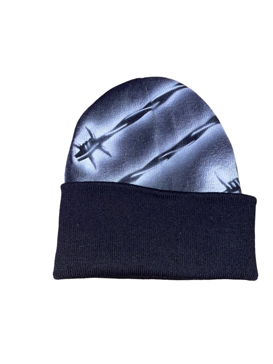 「last 3 beanies up on the site (link belo」|solarのイラスト