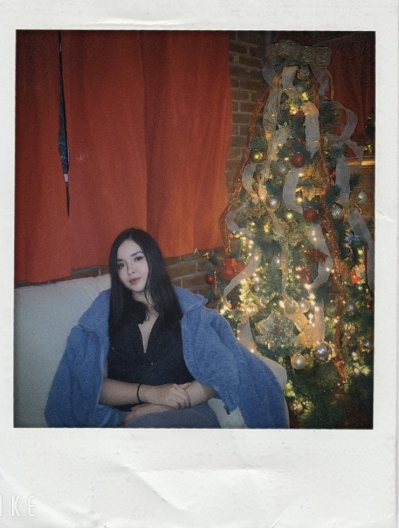 FridaHdzF's tweet photo. 🎆🎇 https://t.co/YD52tYLjv4